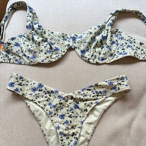Abercrombie Bikini Set - Blue and Cream